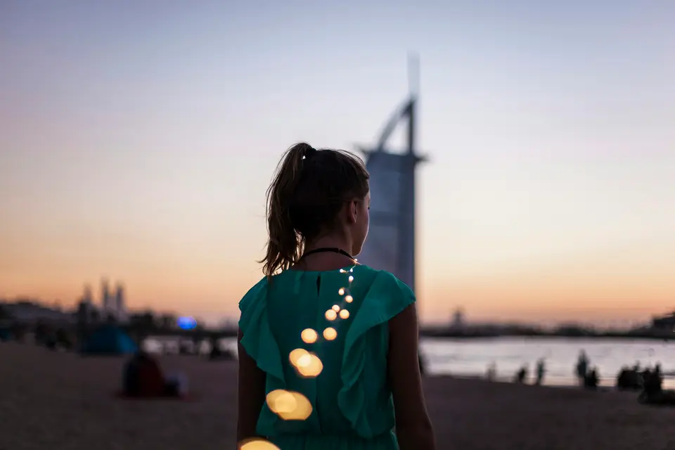 Solo travel photoshoot — Noorlight